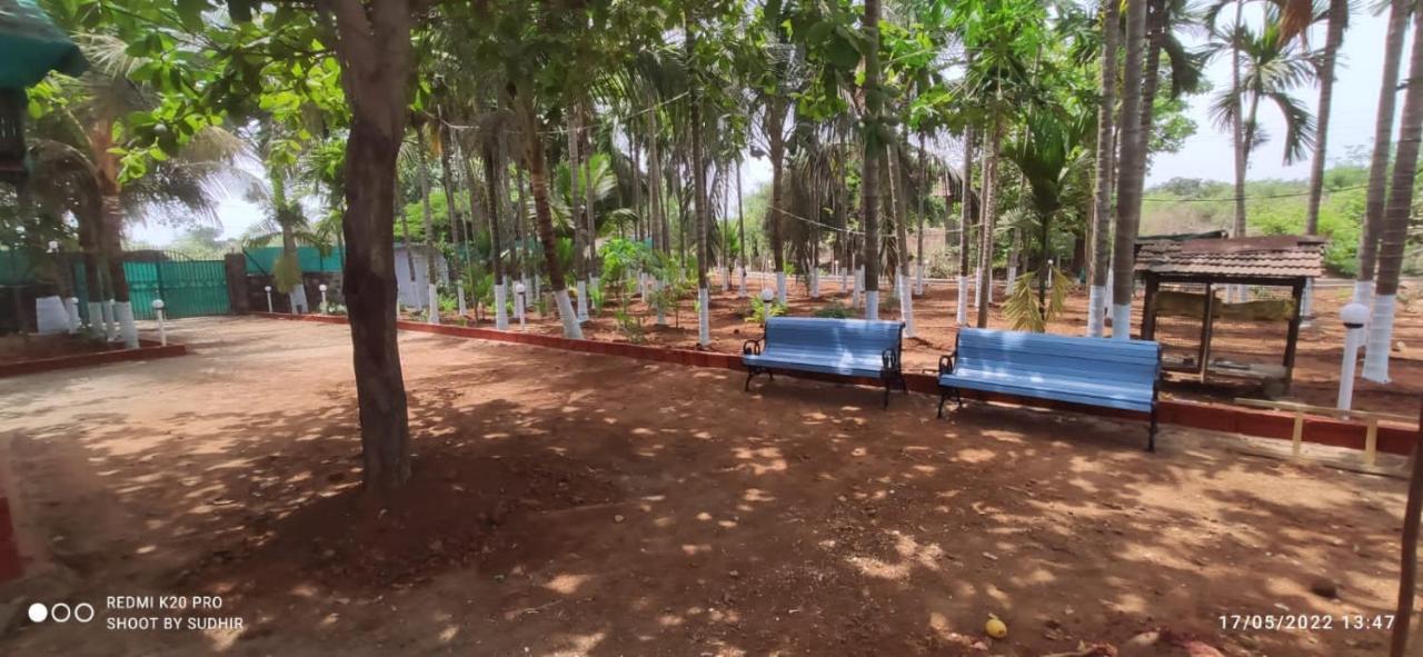 Vasant Lata Farm House Villa Barashiv Bagian luar foto